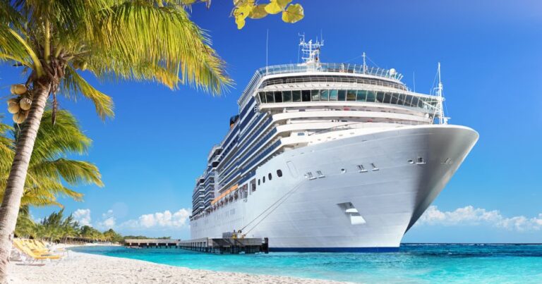 cruiseship_docked_island_Contact_Center_Sales_Record